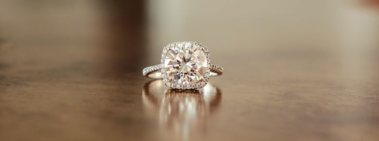 Halo vs. Solitaire: Which Engagement Ring Style Is Right for You?