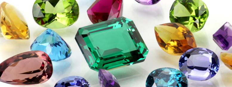 Choosing the Perfect Birthstone Jewelry: Tips and Tricks for Personalized Gifts