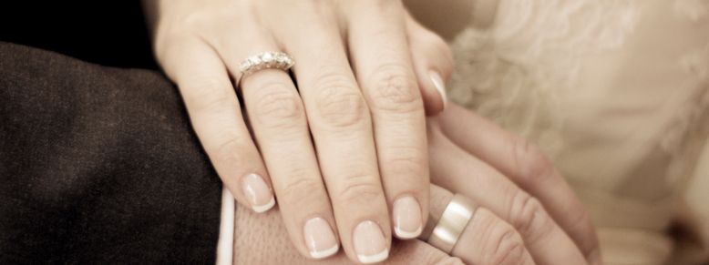 Affordable Elegance: Choosing Perfect Wedding Rings for Women
